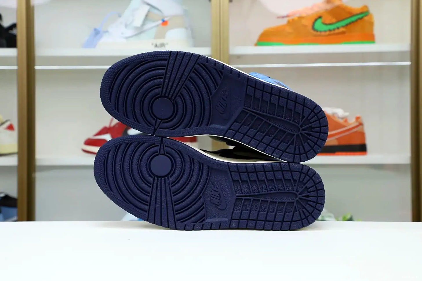 RETRO 'OBSIDIAN' OG JORDAN Kimikick AIR HIGH 1 0522